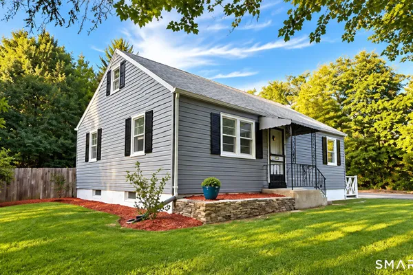 23 WOODPARK DR