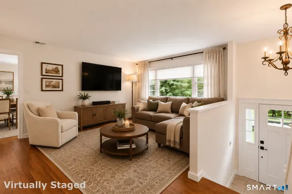 10 GRUMMAN AVE