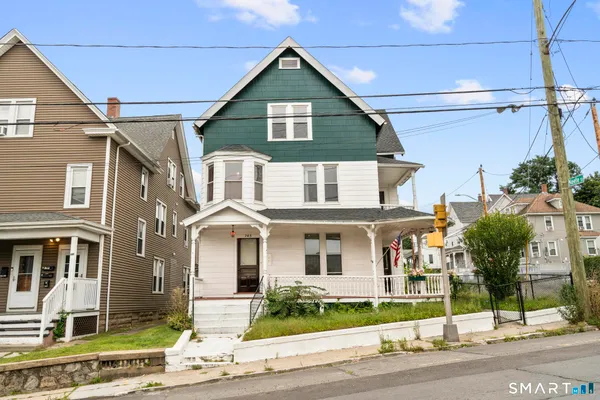 763 BALDWIN ST