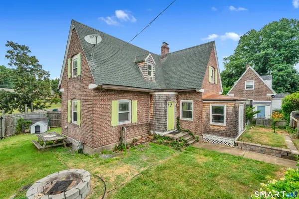 10 PROSPECT DR