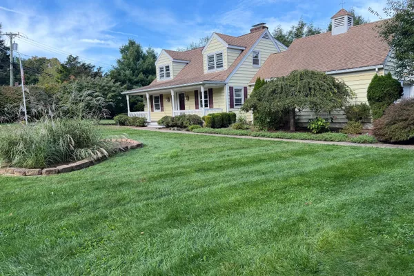 182 W NORWALK RD