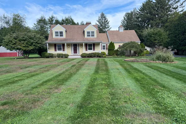 182 W NORWALK RD