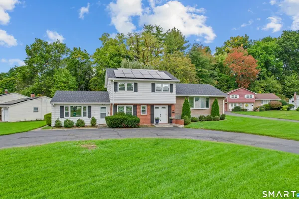 88 WINTONBURY AVE