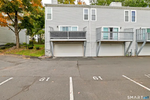 28 GLENVIEW DR 28