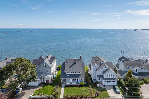 21 ISLAND VIEW AVE