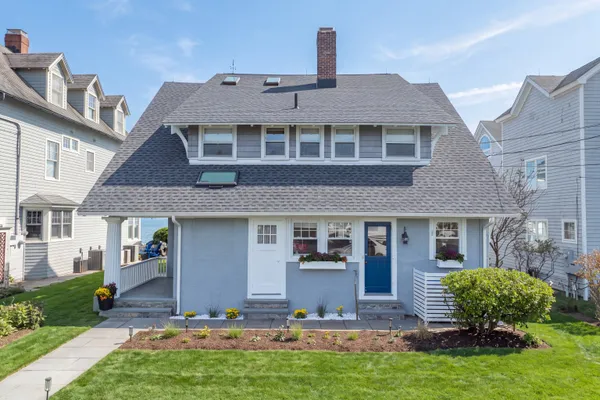 21 ISLAND VIEW AVE