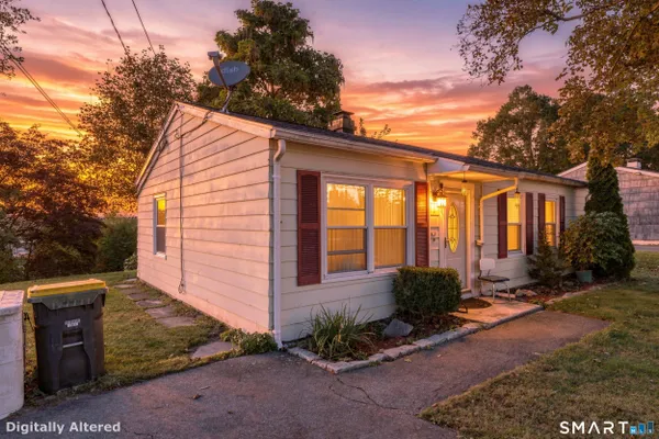 15 BELLEVIEW TER