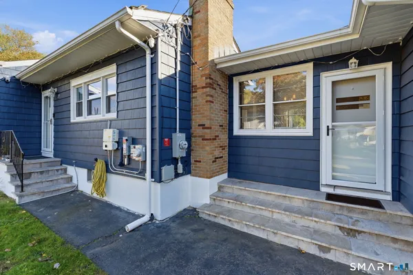 285 DEXTER DR