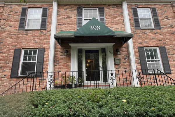398 COURTLAND AVE 17