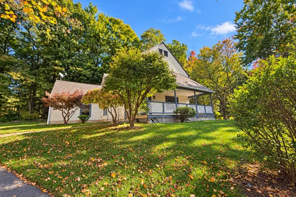 30 GREEN WOODS LN