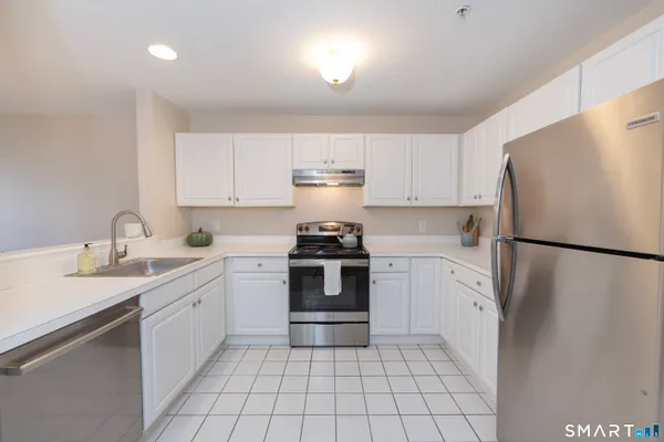 75 WASHINGTON AVE 7-203