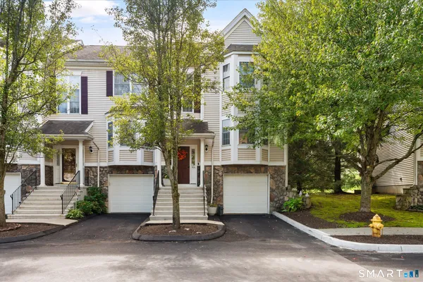 506 LARSON DR 506