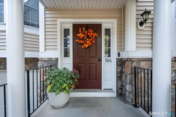506 LARSON DR 506