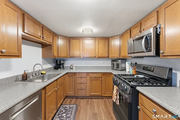 18 LAKEWOOD RD