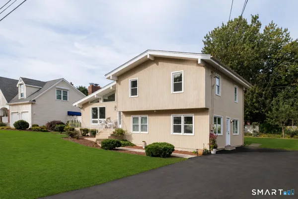 21 FENBROOK RD