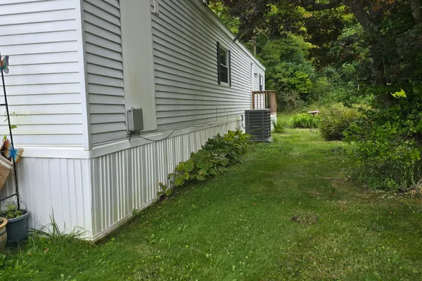 144 STEPHEN DR