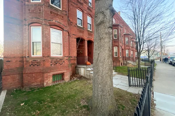 99 WILLIAM ST B