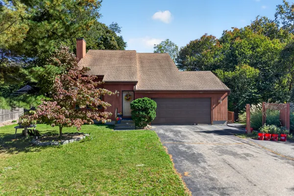 7 BLOOMINGDALE RD