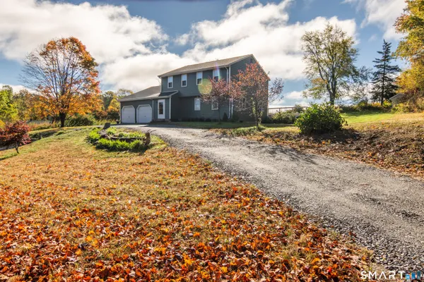 21 FAIRFIELD DR