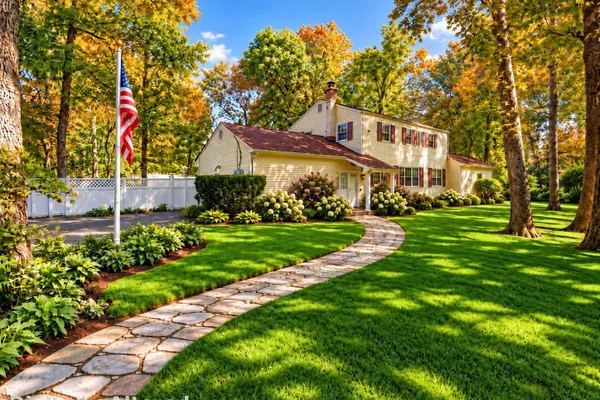 31 GRANITE DR