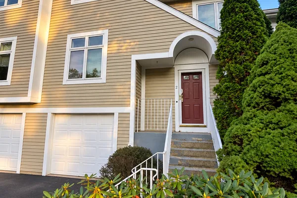 2 MADISON LN 2
