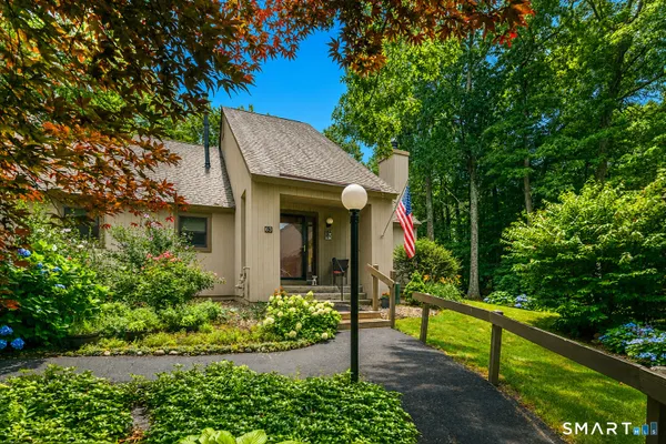 63 BYRON DR 63