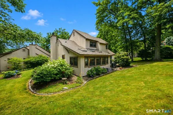 63 BYRON DR 63