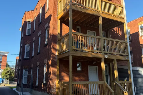 113-115 SHULTAS PL