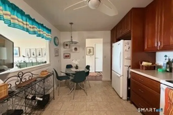 50 BIRDSEYE ST 408