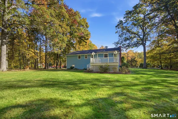 252 TWIN HILLS DR