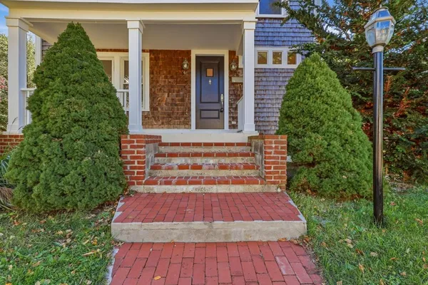 41 FLORENCE AVE