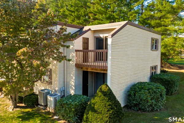 412 TWIN CIRCLE DR 412
