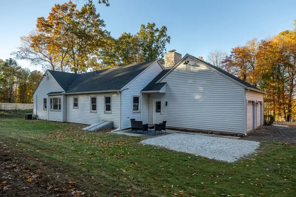 137 DAVENPORT RD