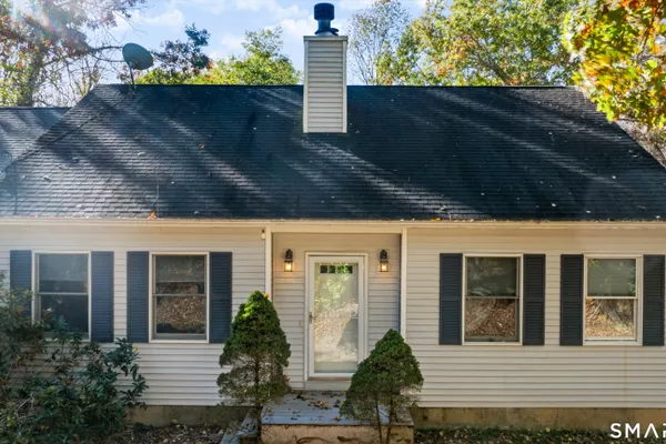 301 MERROW RD