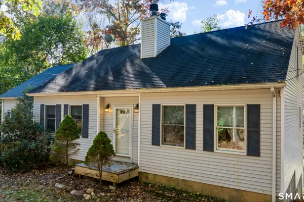 301 MERROW RD