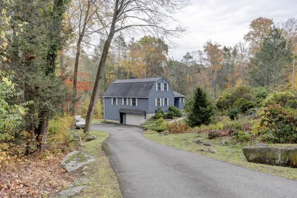 23 POMEROY LN