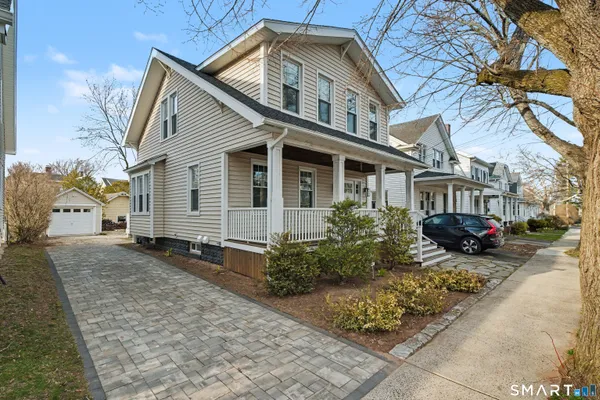 38 BEECHER PL