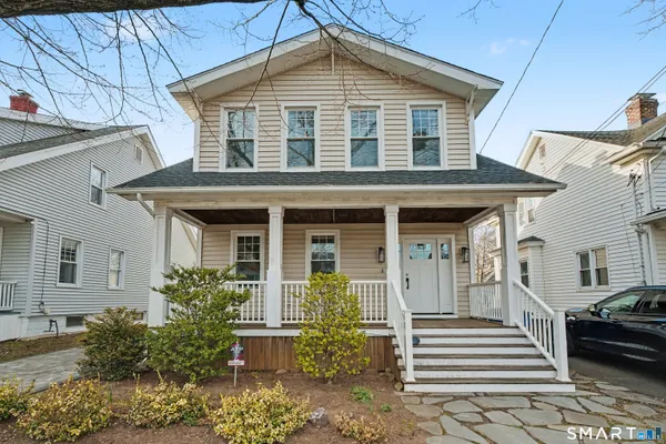38 BEECHER PL