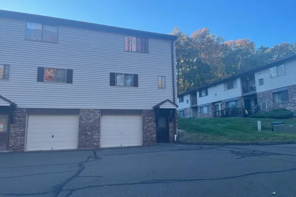 140 THOMPSON ST 8F