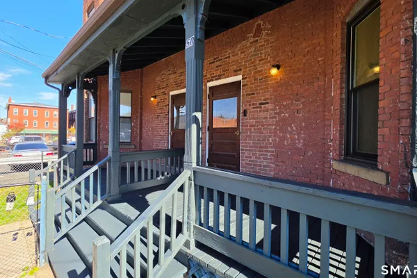 50-52 LAWRENCE ST 2
