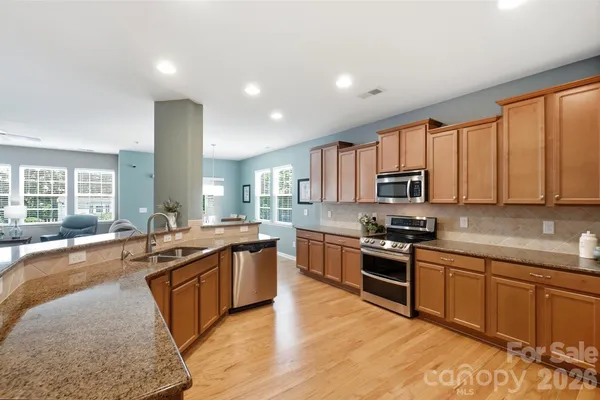 3715 FRANKLIN MEADOWS DR