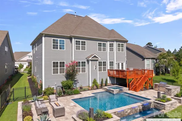 13147 UNION SQUARE DR