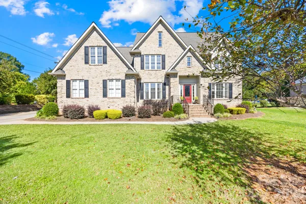 105 MANDARIN DR