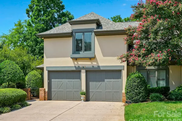5719 BALLINARD LN