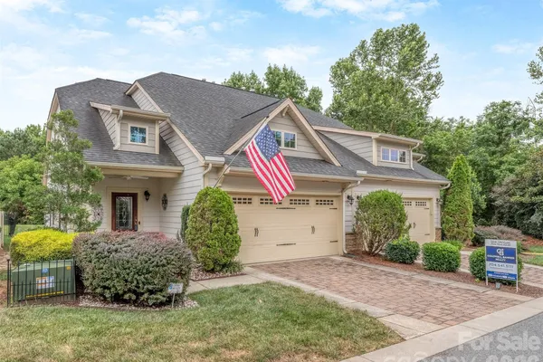 111 CORAL LN