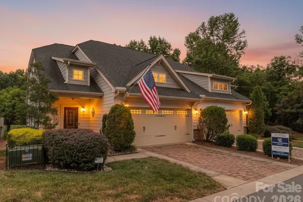 111 CORAL LN