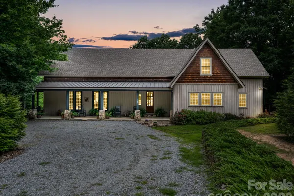 103 OLD SALUDA DR 3A/3B