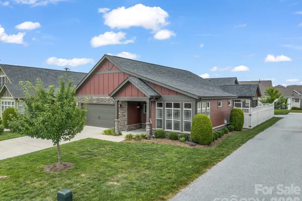 595 SUMMERFIELD PL