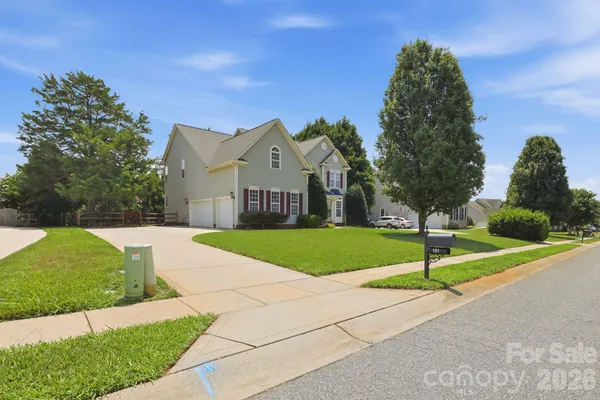 151 CORONA CIR
