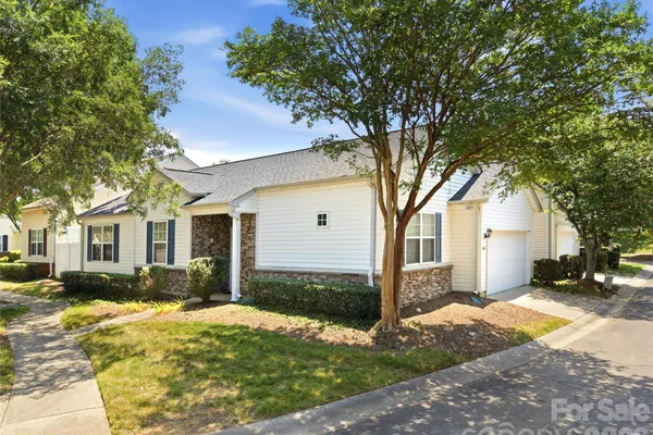 9035 MEADOWMONT VIEW DR